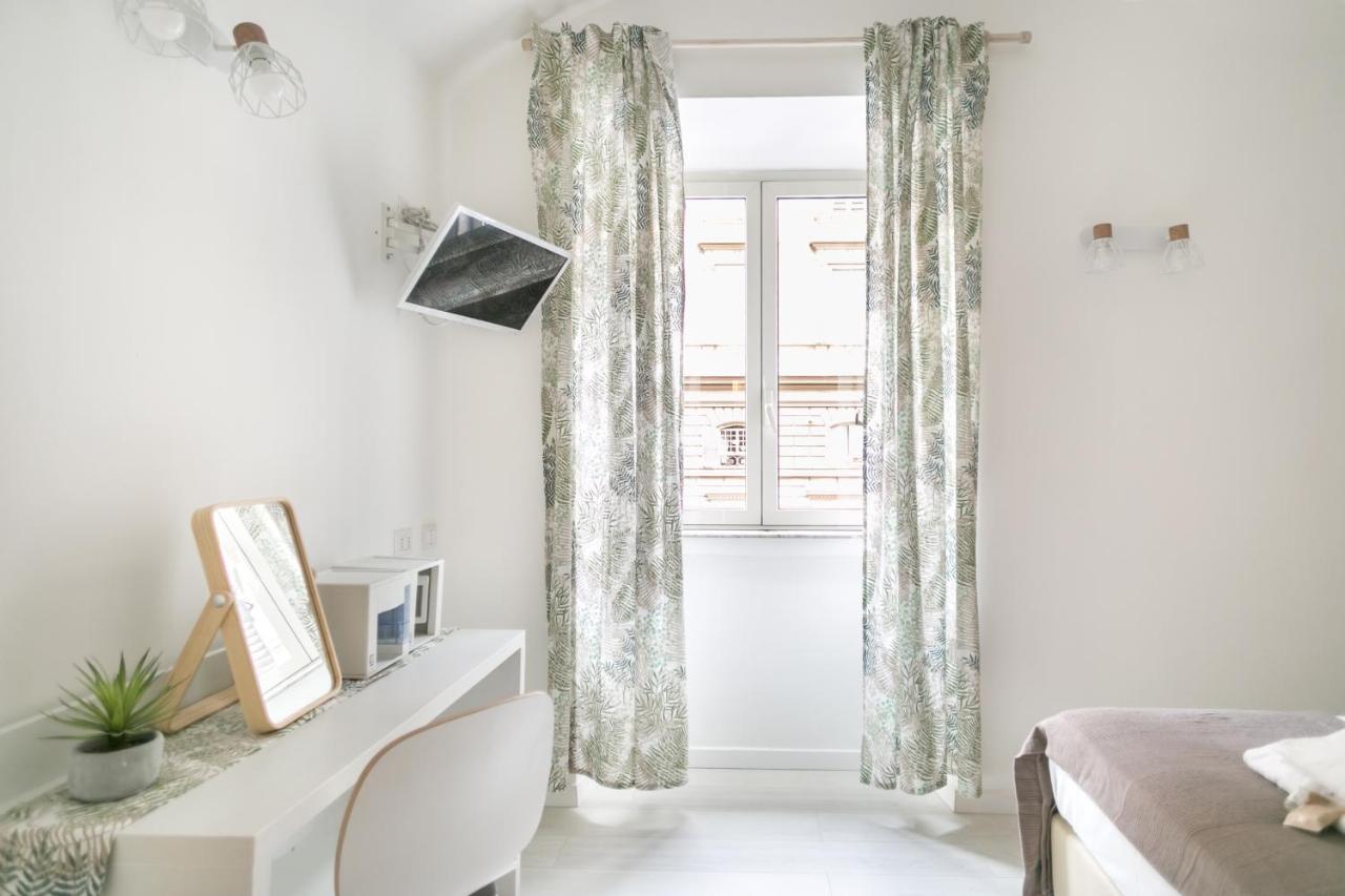 White Candia Guesthouse Rome Exterior photo