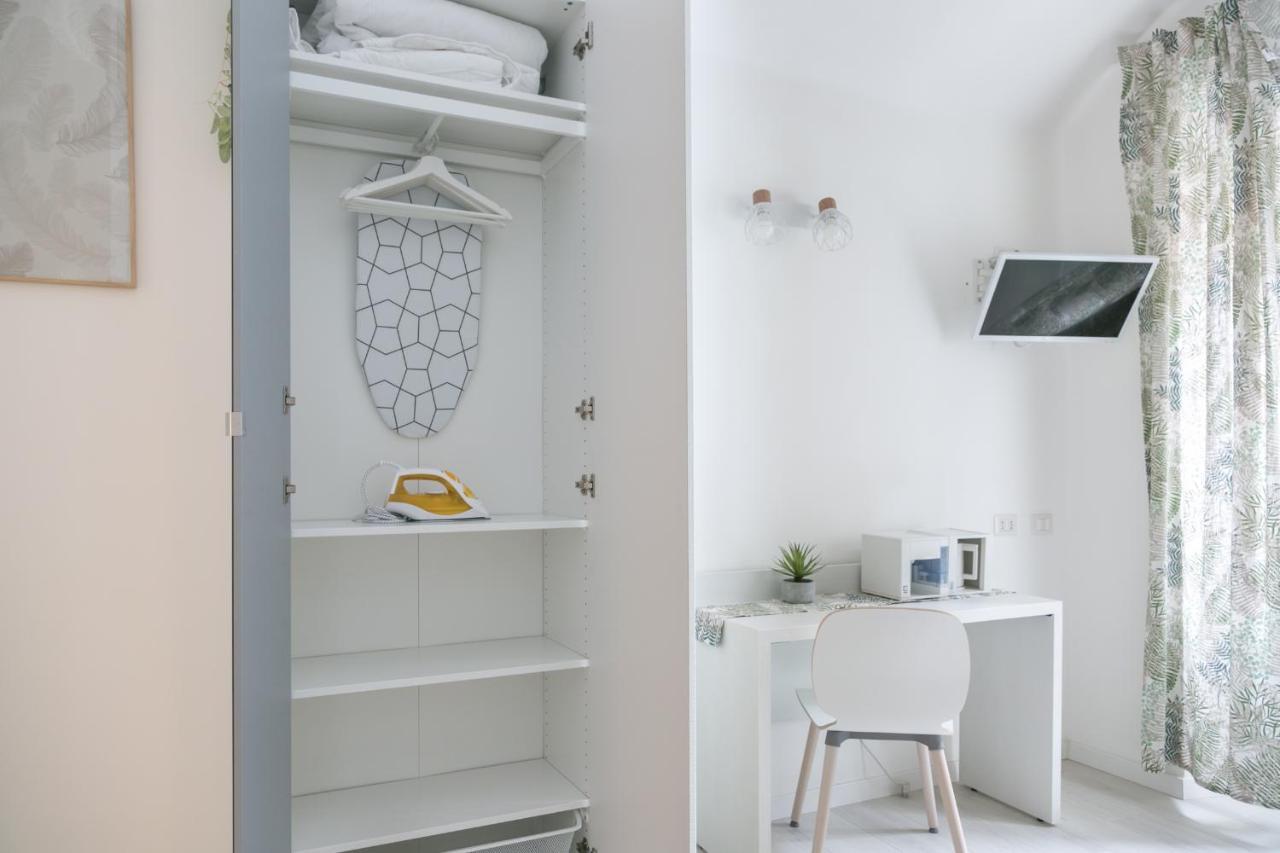 White Candia Guesthouse Rome Exterior photo